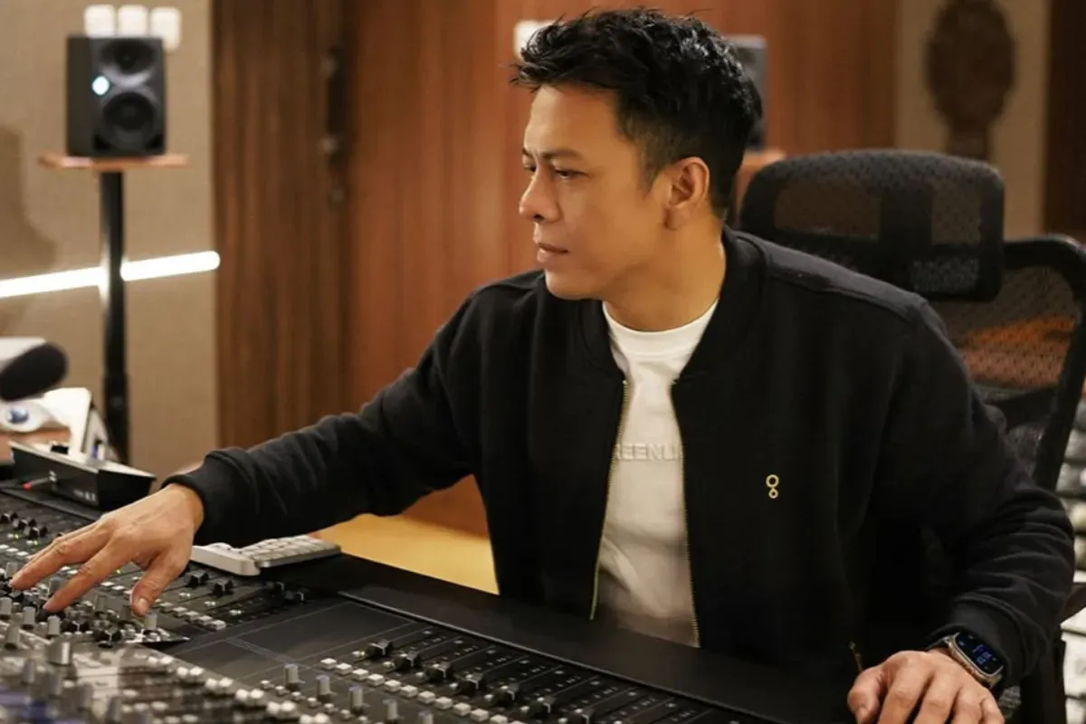 Potret Ariel Noah yang kini dirumorkan dekat dengan Wulan Guritno. (Sumber: Instagram/@arielnoah)