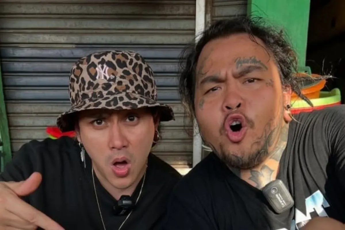 Vicky Nitinegoro (kiri) dan King Abdi (kanan) berkolaborasi dalam bisnis restoran Sego Tempong Negoro. (Sumber: Instagram)