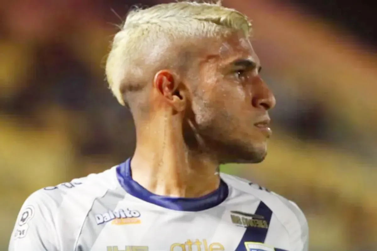 Potret Adres Montero, pemain asal Venezuela yang ditawarkan kepada Persib Bandung. (Sumber: Instagram/@kandaboll)