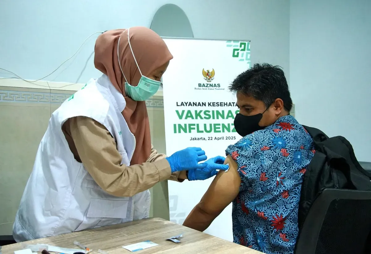 Layanan vaksinasi influenza gratis bagi para amil dan mustahik di Rumah Sehat Baznas (RSB), Jakarta, Selasa, 22 April 2025. (Sumber: Dok. Baznas)