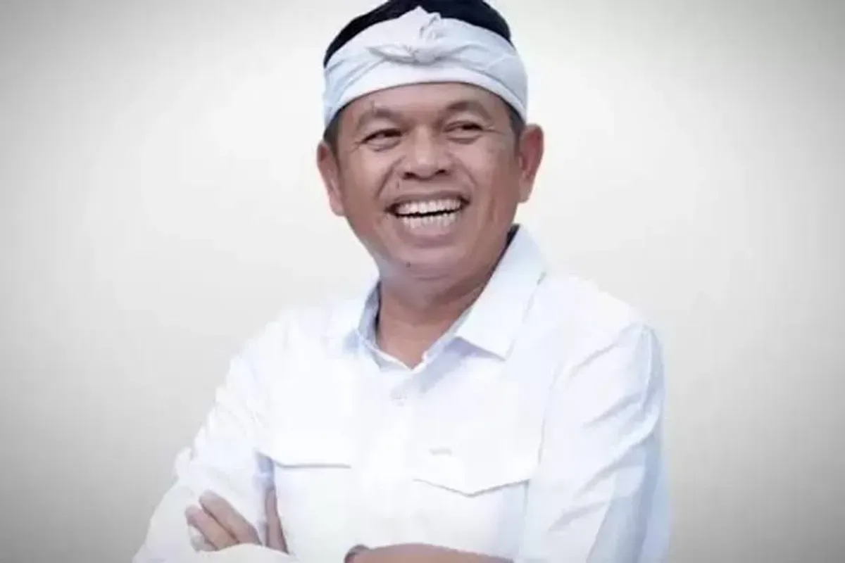 Gubernur Jawa Barat, Dedi Mulyadi, dikenal publik sebagai sosok pemimpin yang tidak segan untuk terjun langsung menyelesaikan persoalan masyarakat.