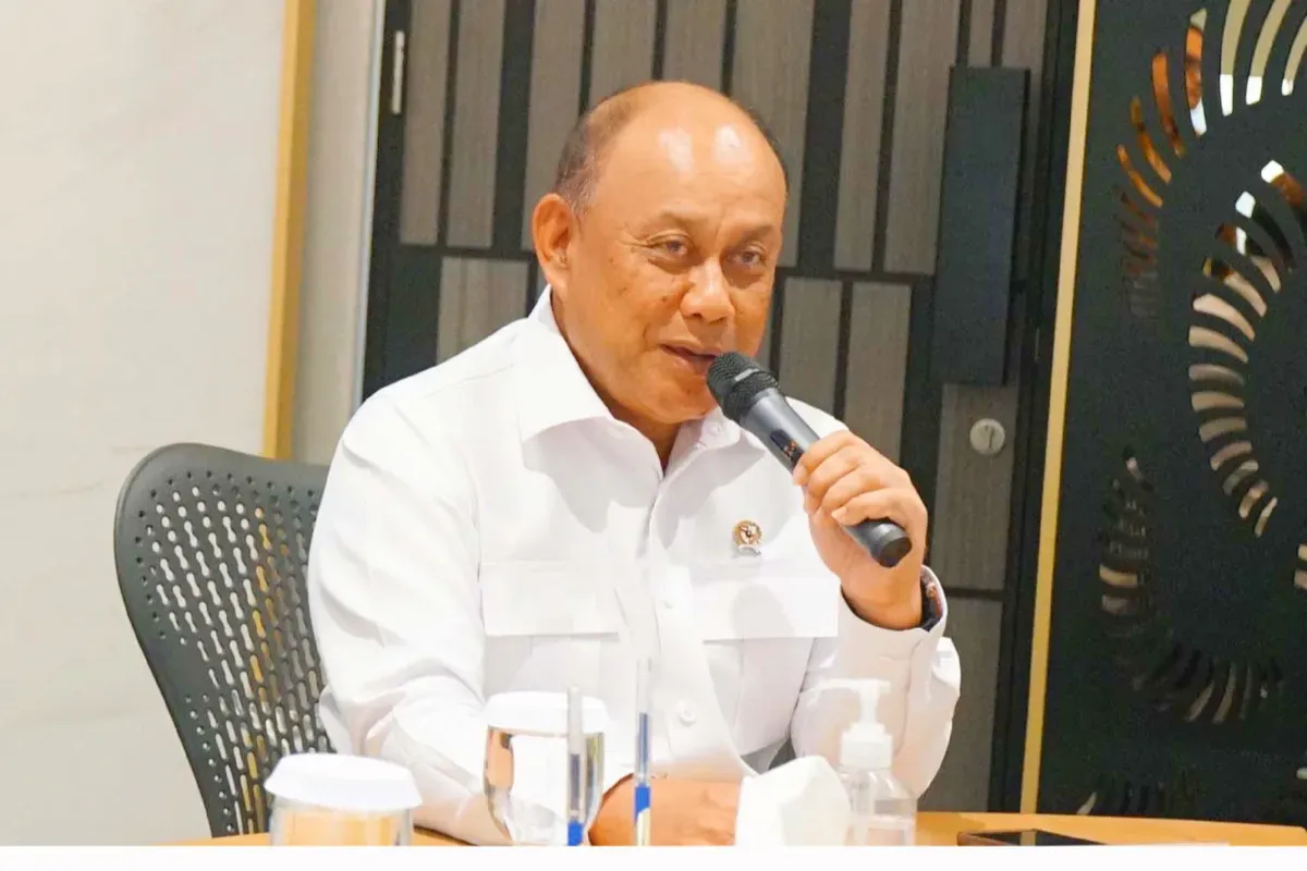 Potret Kepala Badan Gizi Nasional (BGN), Dadan Hindayana yang menyebutkan masih menunggu hasil lab terkait keracunan massal diduga setelah menyantap menu makan bergizi gratis (MBG). (Sumber: Badan Gizi Nasional)
