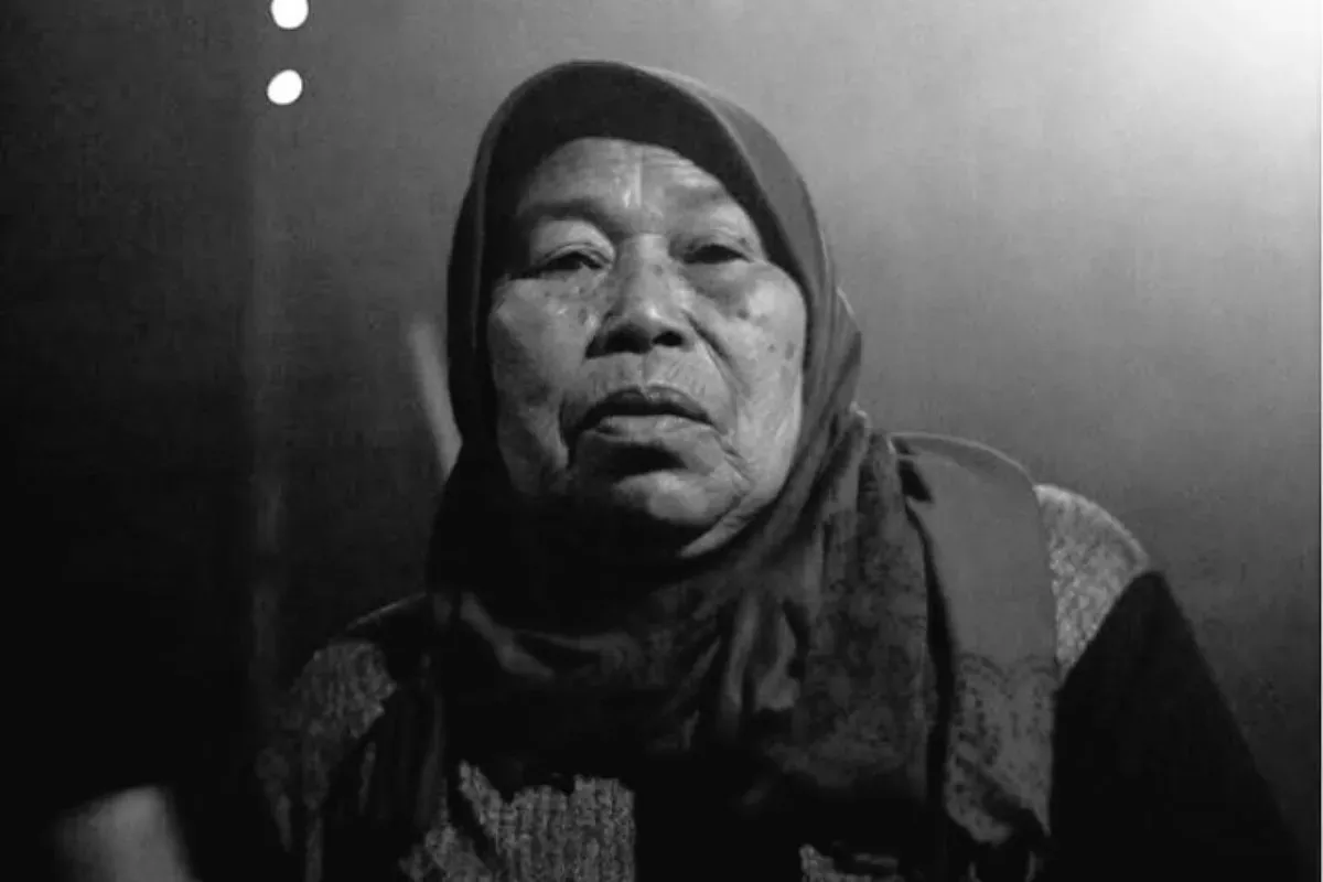 Mbok Yem penjaga warung legendaris Gunung Lawu (Sumber: X/@jumpakembalian)