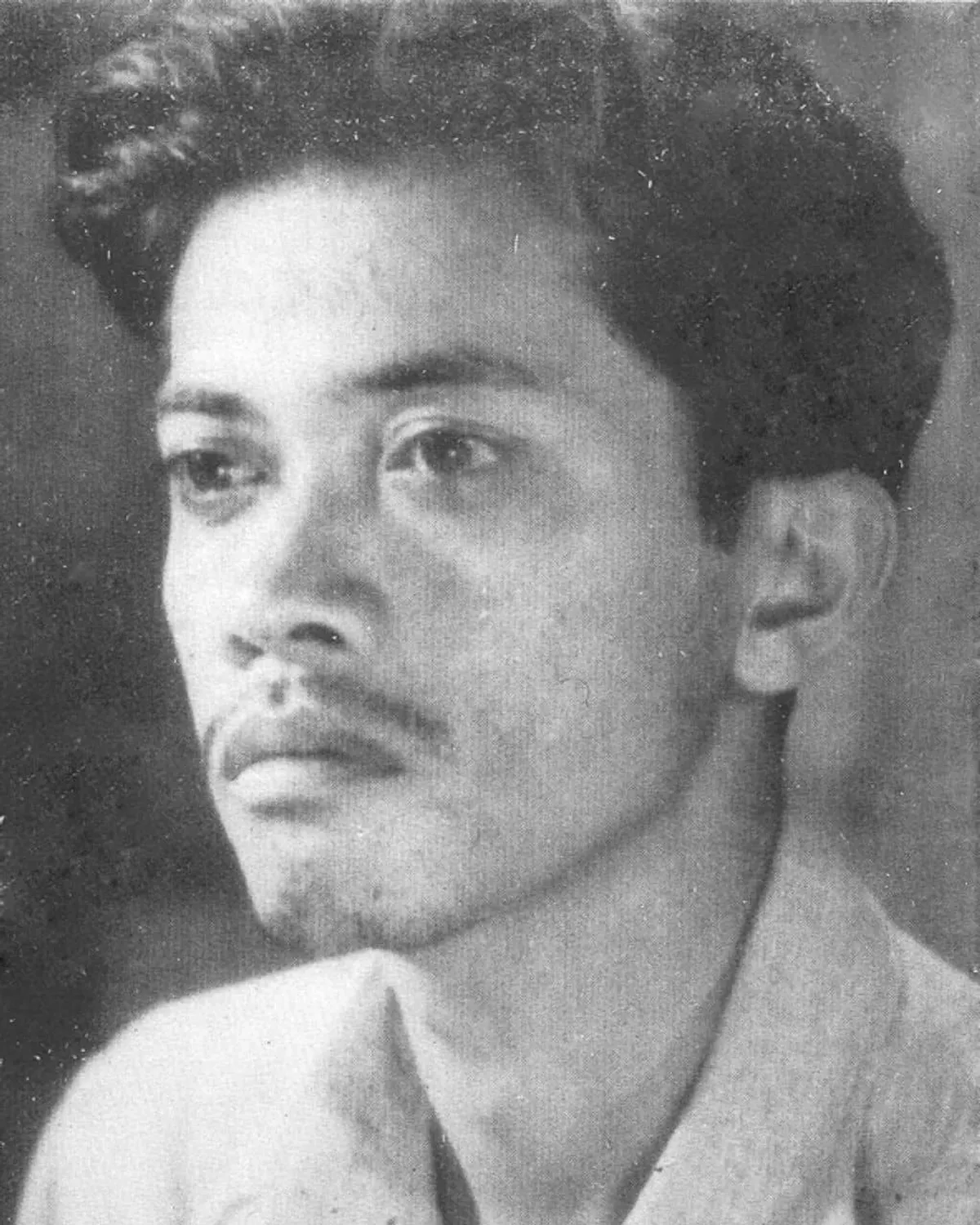 Hari Puisi Nasional 28 April mengenang Chairil Anwar, pelopor puisi modern Indonesia. Perayaan ini menghormati kontribusinya dalam sastra dan mengajak masyarakat menghargai puisi sebagai warisan budaya. (Sumber: Capture Instagram @chairilisme)