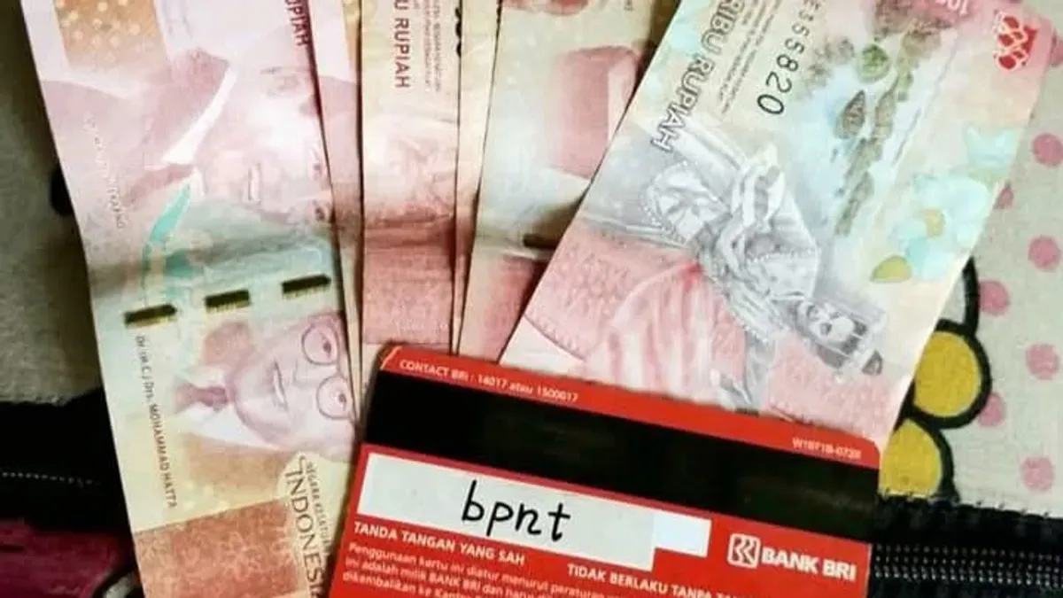 Ilustrasi - Kartu Keluarga Sejahtera (KKS) milik penerima bansos Rp600.000 yang masuk di akhir April 2025. Bantuan ini diberikan khusus untuk KPM BPNT dengan NIK terdaftar di sistem pemerintah. (Sumber: Facebook/@info bansos PKH dan Bpnt)
