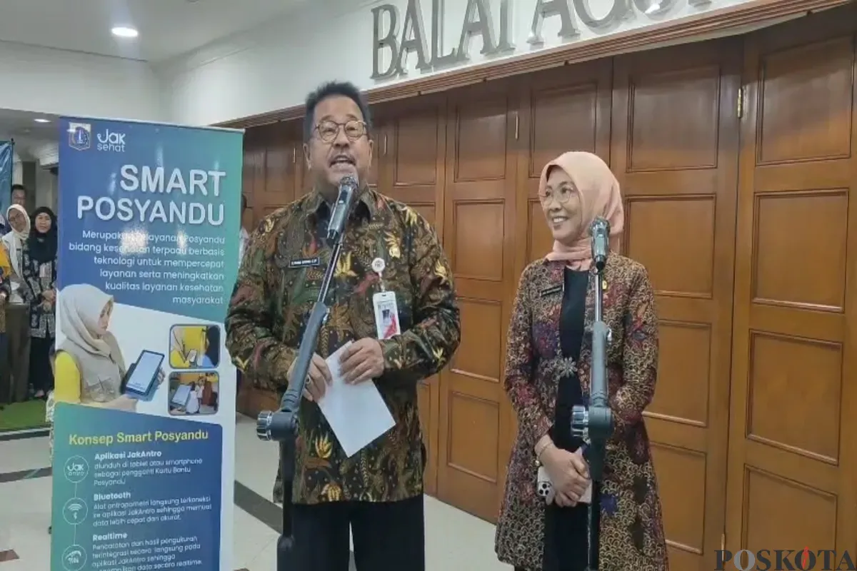 Wakil Gubernur Jakarta Rano Karno saat menyampaikan konferensi pers di Balai Kota DKI Jakarta, Rabu 30 April 2025. (Sumber: Poskota/M. Tegar Jihad)