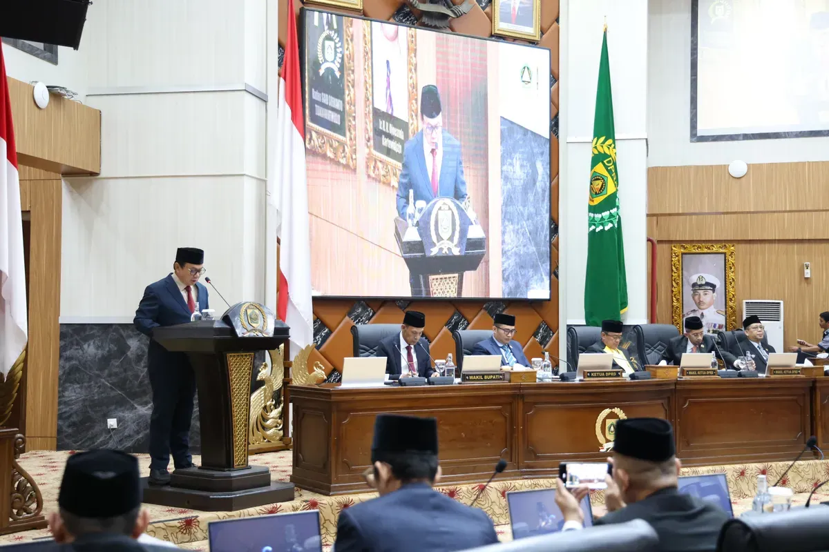 Pemkab Bogor dan DPRD gelar rapat paripurna bahas perubahan APBD 2025 dan pertanggungjawaban APBD 2024. (Sumber: Istimewa)