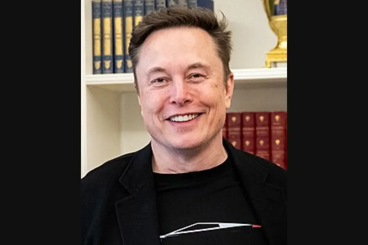 Elon Musk dikabarkan kehilangan triliunan rupiah usai saham Tesla merosot. (Sumber: Istimewa)
