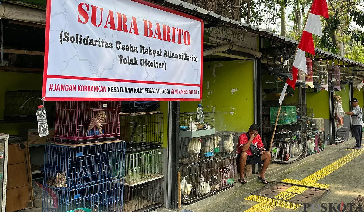 Suasana di Pasar Barito, Kebayoran Baru, Jakarta Selatan, sejumlah pedagang masih bertahan pada pindah, Minggu, 3 Agustus 2025. (Sumber: POSKOTA | Foto: Pandi Ramedhan)