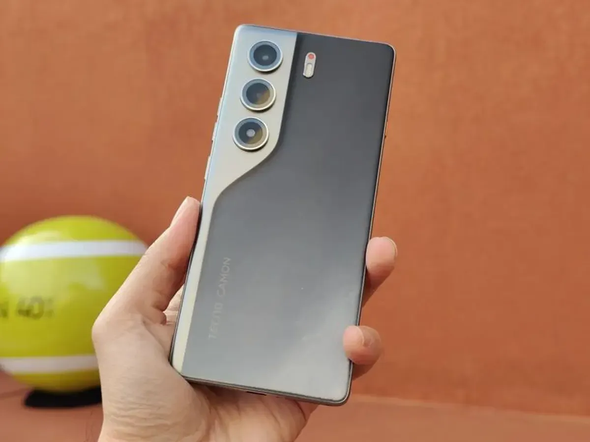 Spesifikasi Tecno CAMON 40 (Sumber: Pinterest)