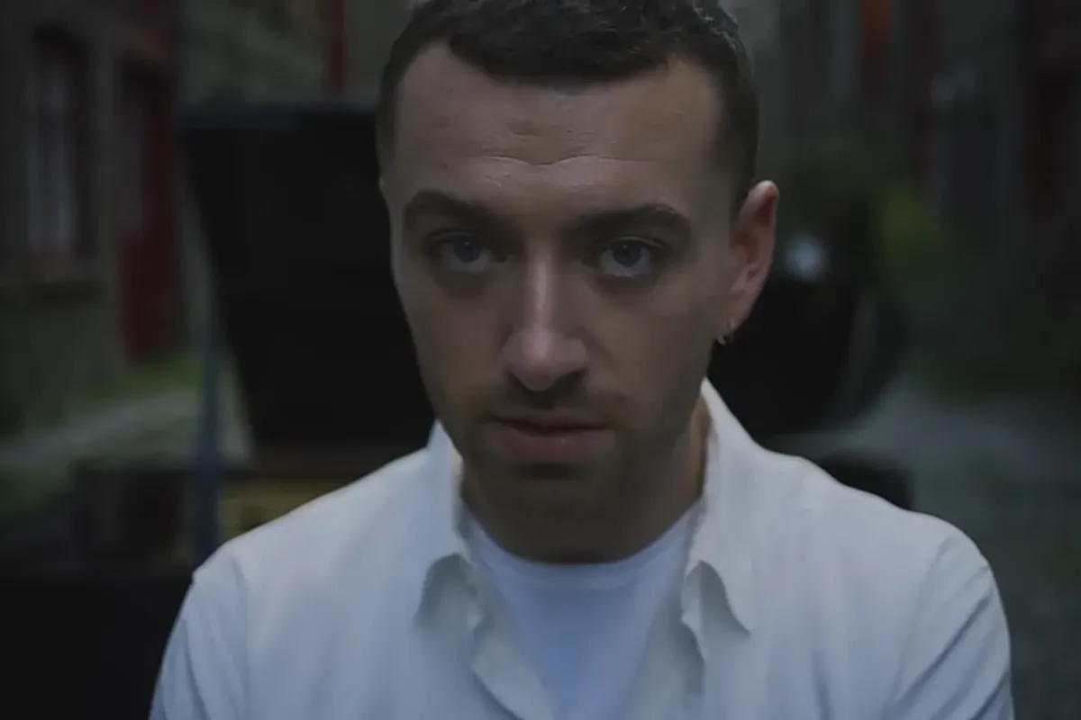 Lirik lagu Too Good At Goodbyes dari Sam Smith. (Sumber: YouTube/SAM SMITH)