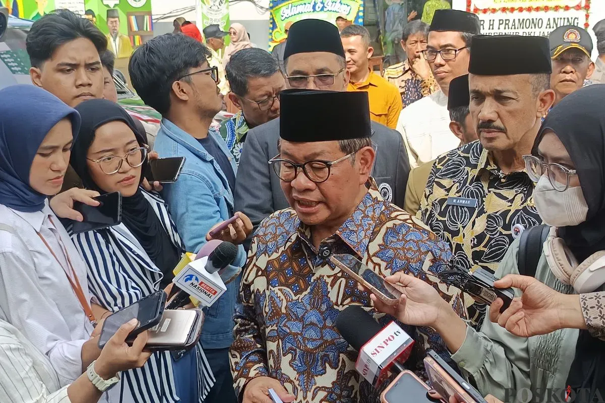 Gubernur Jakarta Pramono Anung di hadapan awak media, Kebayoran Lama, Jakarta Selatan, Kamis, 7 Agustus 2025. (Sumber: Poskota/Muhammad Tegar Jihad)