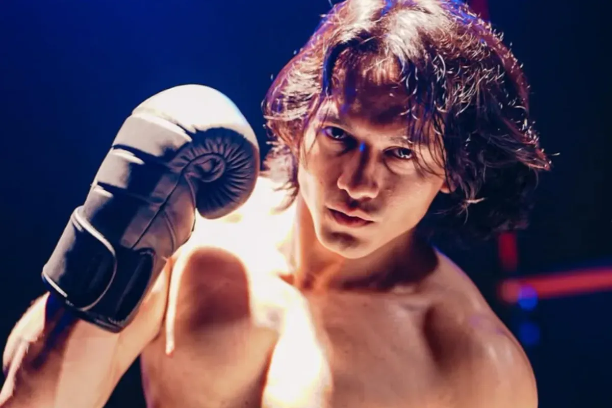 Potret Jefri Nichol yang mengisyaratkan untuk bertanding MMA usai kalah boxing dari El Rumi. (Sumber: Instagram/@jefrinichol)