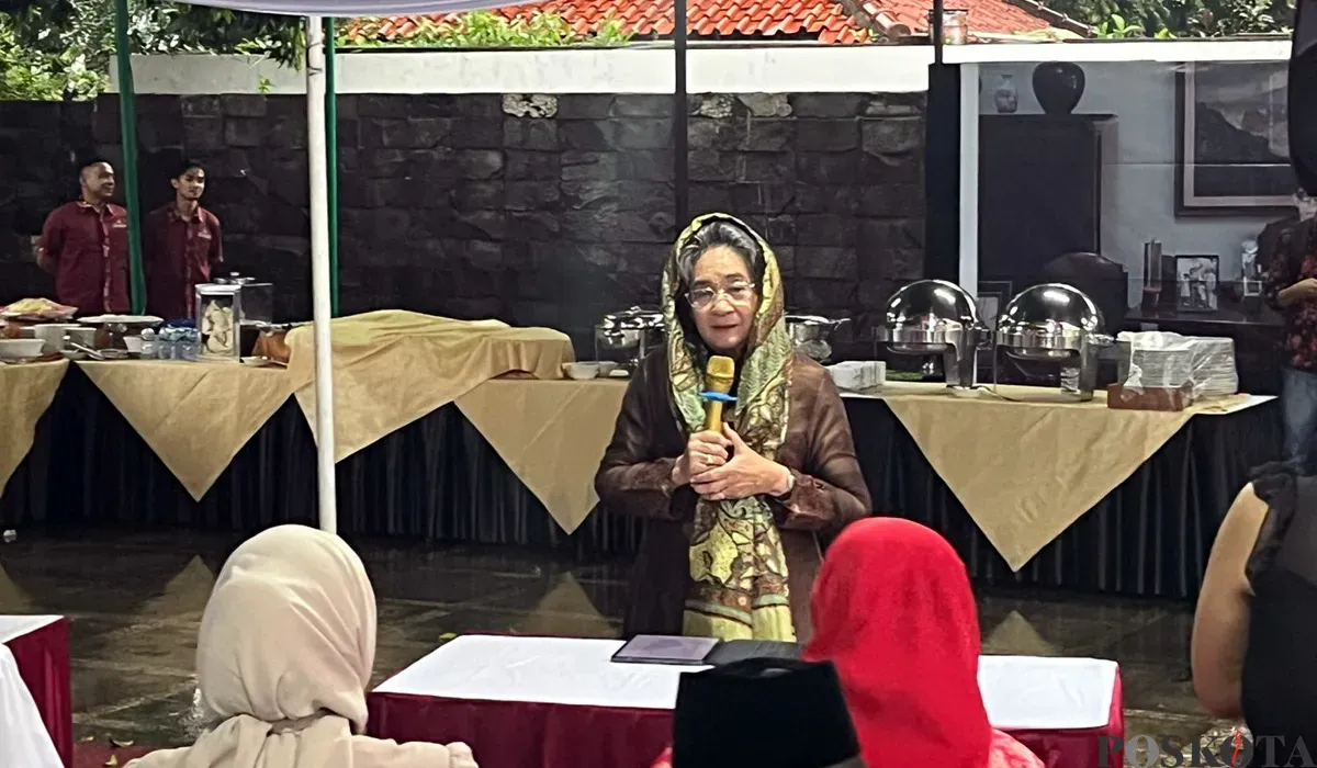 Ketua Yayasan Pembina Hatta, Meutia Farida Hatta Swasono, saat menyampaikan sambutan di Museum Perumusan Naskah Proklamasi, Jakarta Selatan, Selasa, 12 Agustus 2025. (Sumber: POSKOTA | Foto: M Tegar Jihad)