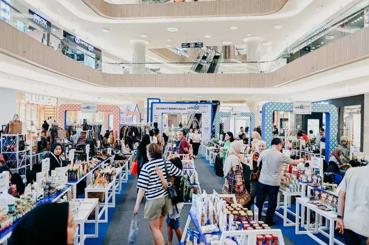 PaDi UMKM Hybrid Expo & Conference 2025 yang digelar di Pakuwon Mall Surabaya (Sumber: Dok. Telkom)