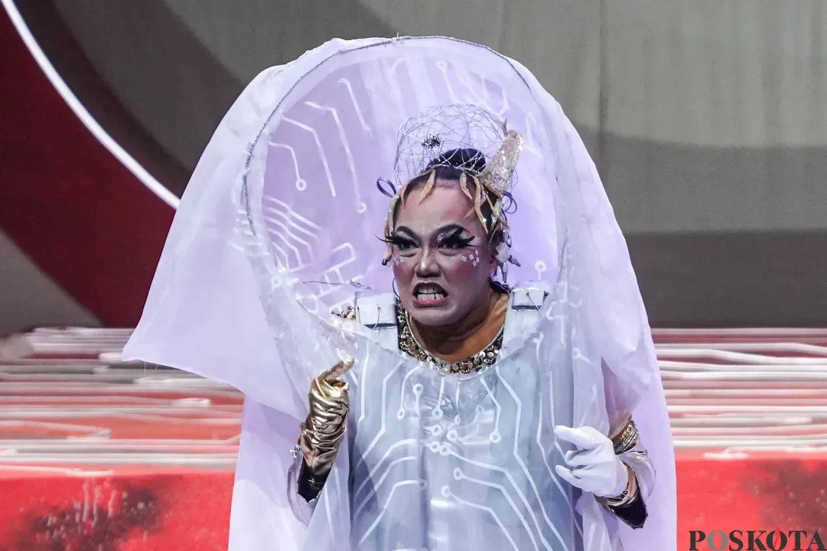 Pemain Teater Koma mementaskan lakon Mencari Semar di Ciputra Artpreneur, Jakarta, Selasa, 12 Agustus 2025. (Sumber: Poskota/Bilal Nugraha Ginanjar)