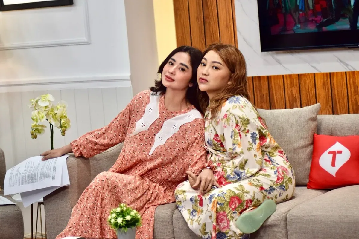 Mpok Alpa Meninggal Dunia, Dewi Perssik: Kemarin Sempet Curhat… (Sumber: Instagram/dewiperssik9)