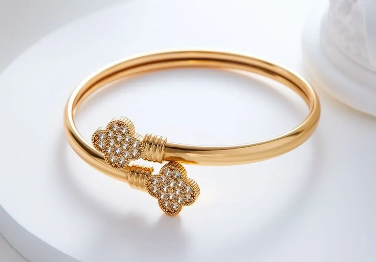 10 Model Gelang Emas 5 Gram Terbaru 2025: Desain Elegan untuk Harian dan Investasi (Sumber: Pinterest)