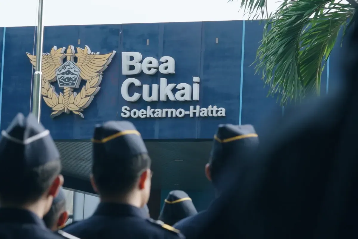 Viral Uang 5000 Dollar Milik WN Amerika Raib di Kantor Bea Cukai Banda Soetta, Petugas Tolak Perlihatkan CCTV (Sumber: YouTube/Bea Cukai Soekarno-Hatta)