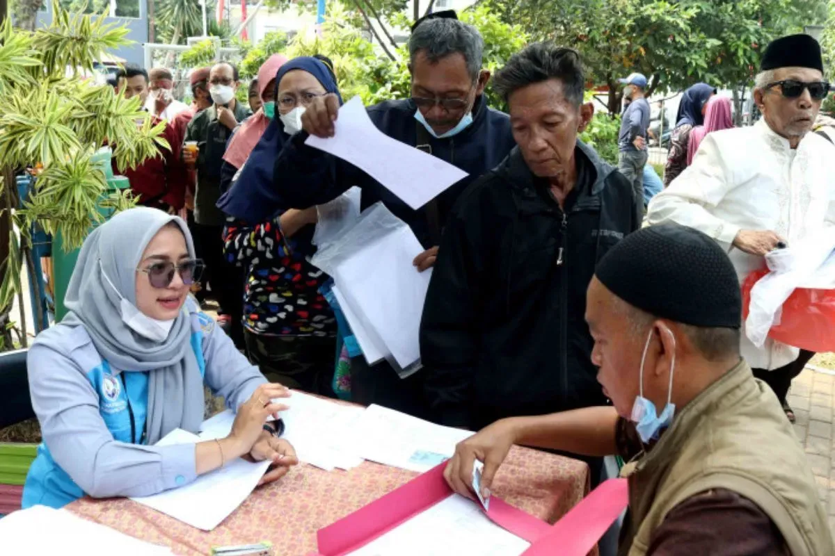 Informasi pencairan bansos Kartu Lansia Jakarta (KLJ) 2025. (Sumber: dinsos.jakarta.go.id)