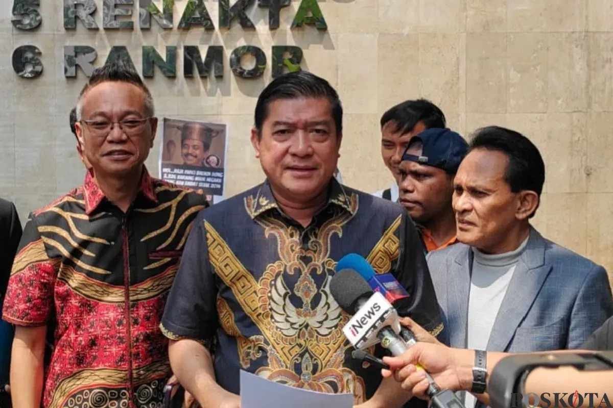Ketua Umum Solidaritas Merah Putih (Solmet), Silfester Matutina. (Sumber: Poskota/Ali Mansur)