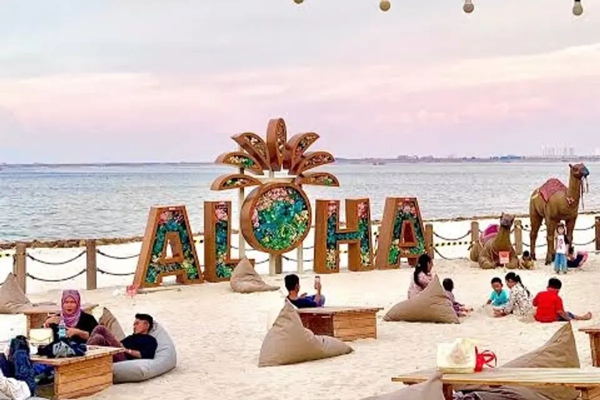 Aloha PIK salah satu rekomendasi wisata di PIK 2. (Sumber: TikTok/@haloomei)