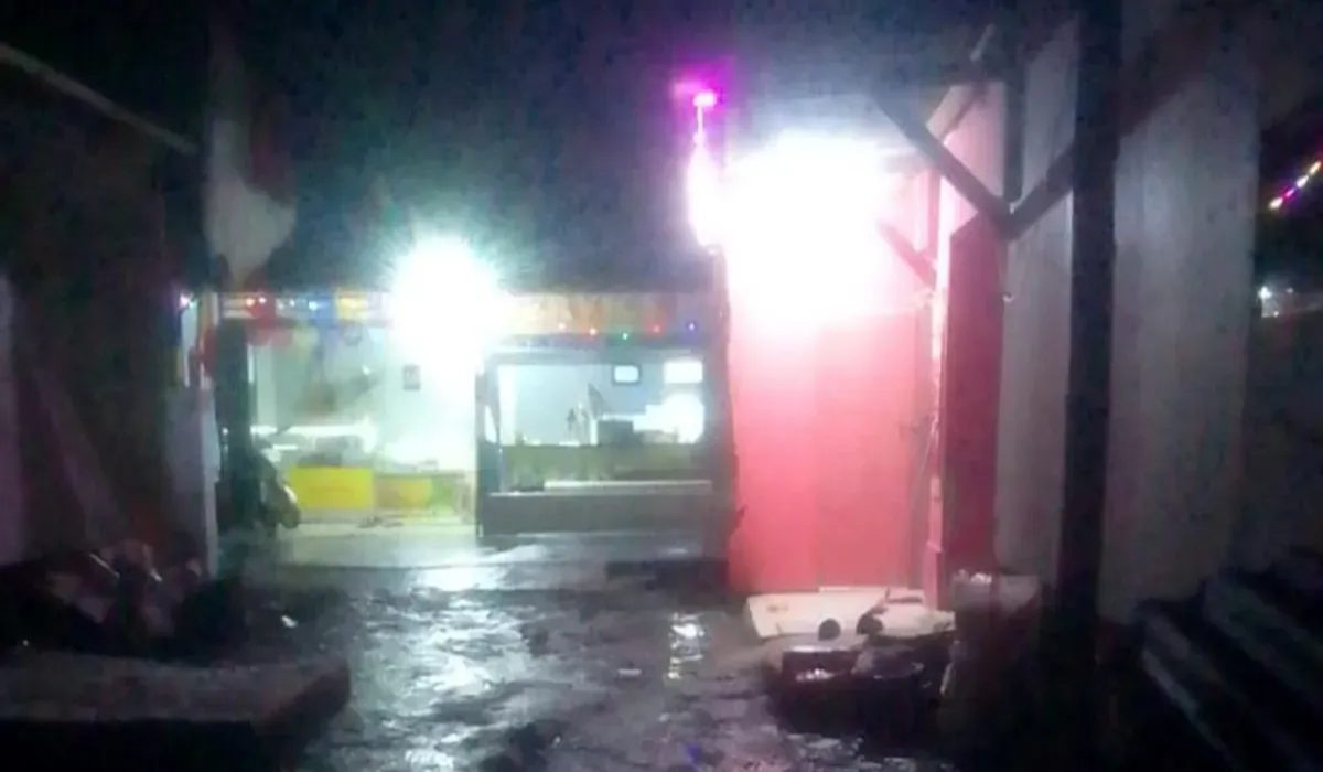 Suasana di Desa Pasirtanjung, Kecamatan Cikarang Pusat, Kabupaten Bekasi, usai gempa 4,9 SR mengguncang wilayah Kabupaten Bekasi pada Rabu malam, 20 Agustus 2025. (Sumber: Istimewa)