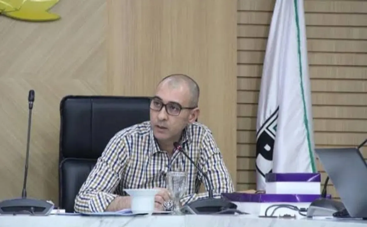 H. M. Nasim Khan, anggota DPR RI dari Fraksi PKB, saat menghadiri rapat Komisi VI bersama PT KAI. Usulan gerbong khusus merokok yang ia lontarkan menuai pro dan kontra di masyarakat. (Sumber: Dok/Fraksi DPR PKB RI)