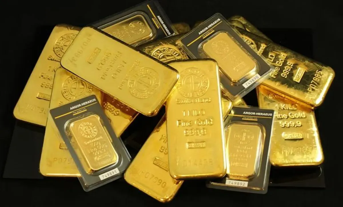 Harga emas naik, pajak ikut menambah beban investor kecil makin sulit membeli. (Sumber: Pinterest)