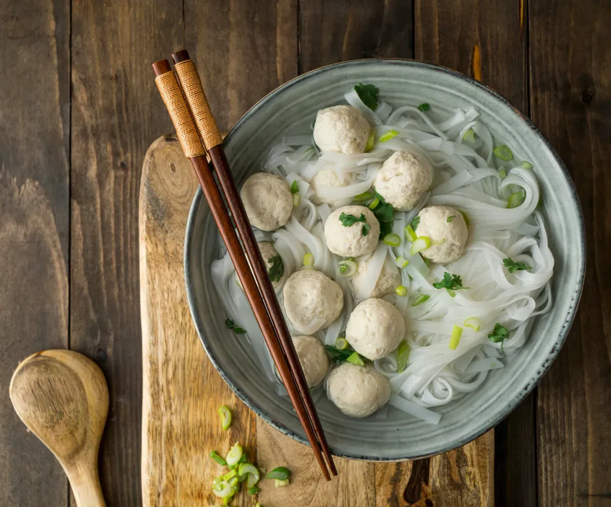 Ilustrasi rekomendasi Bakso di Bogor yang bikin ketagihan. (Sumber: Freepik)