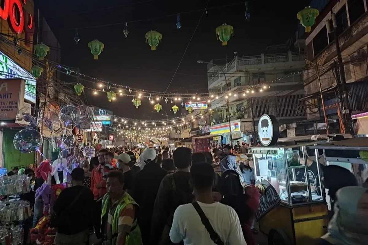 Wisata kuliner di Pasar Lama Tangerang. (Sumber: Shopee)