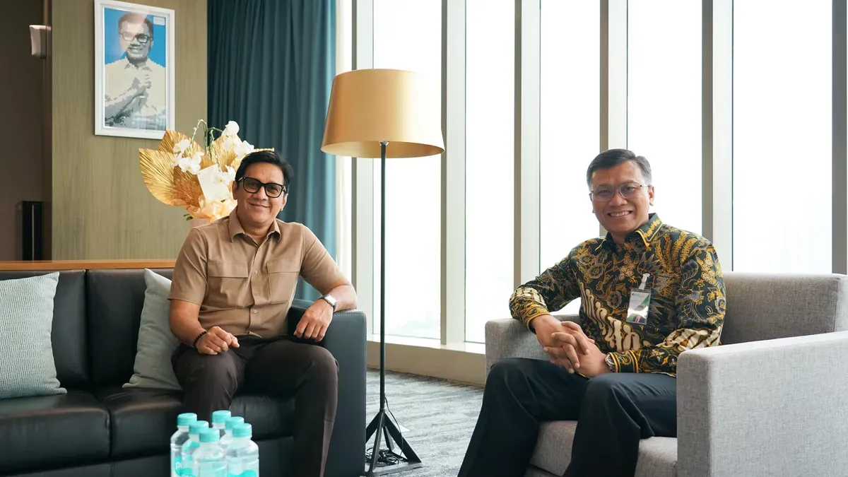 Audiensi Andre Taulany bersama Direktur Utama BPJS Ketenagakerjaan Pramudya Iriawan Buntoro (Sumber: Dok. BPJS Ketenagakerjaan)