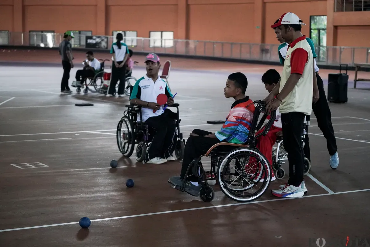Penyandang disabilitas mengikuti Pekan Olahraga Penyandang Disabilitas Tingkat Provinsi DKI Jakarta Tahun 2025 di Jakarta International Roller Track Arena (JIRTA) dan GOR Sunter, Tanjung Priok, Jakarta Utara, Rabu, 27 Agustus 2025. (Sumber: Poskota/Bilal Nugraha Ginanjar)