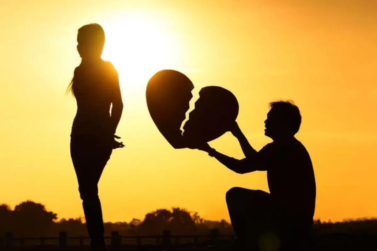 4 zodiak ini tanpa sadar sering bikin patah hati (Sumber: Pinterest/AroMa Rose)