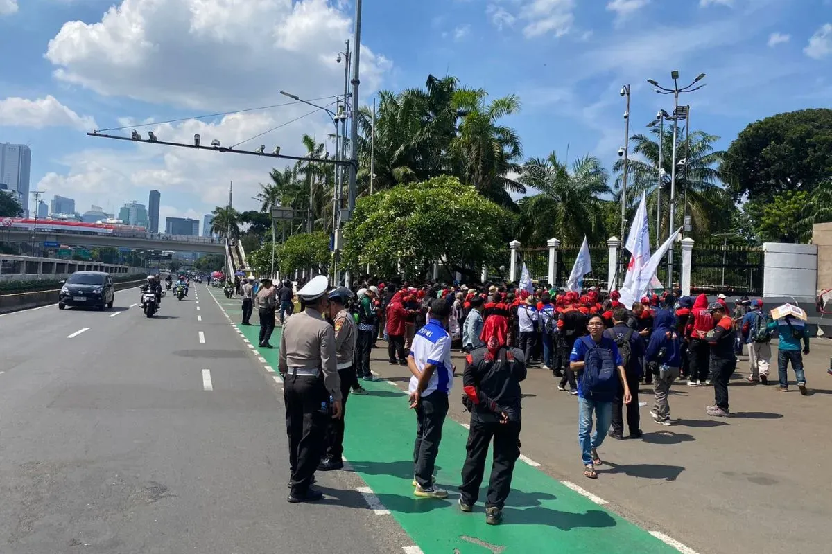 Demo buruh 28 Agustus 2025. (Sumber: TMC Polda Metro Jaya)