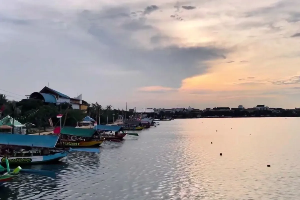 5 destinasi wisata pantai di Ancol. (Sumber: YouTube/LekWin Martodimedjo Channel)