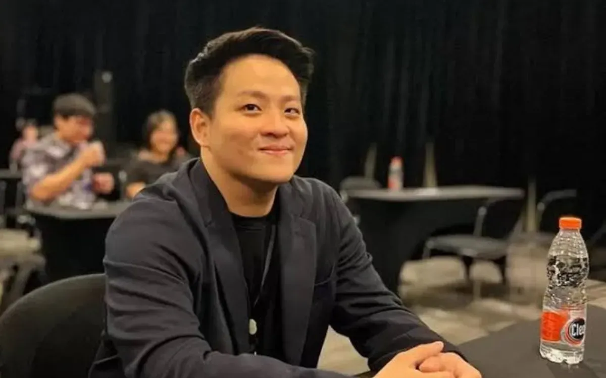 Theo Derick ungkap realitas hidup dengan gaji UMR dalam podcast inspiratif berdurasi lebih dari satu jam. (Sumber: Instagram/@theoderick)