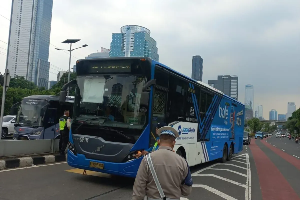 Sejumlah rute Transjakarta terhenti sementara imbas demo 28 Agustus 2025. (Sumber: X/@PT_Transjakarta)