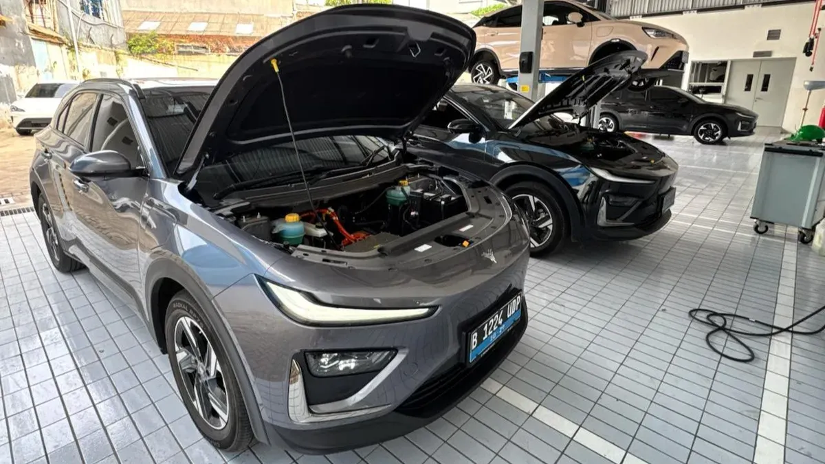 Pengecekan mobil listrik NETA X harus dilakukan berkala sebelum perjalanan. (Sumber: Dok. NETA)