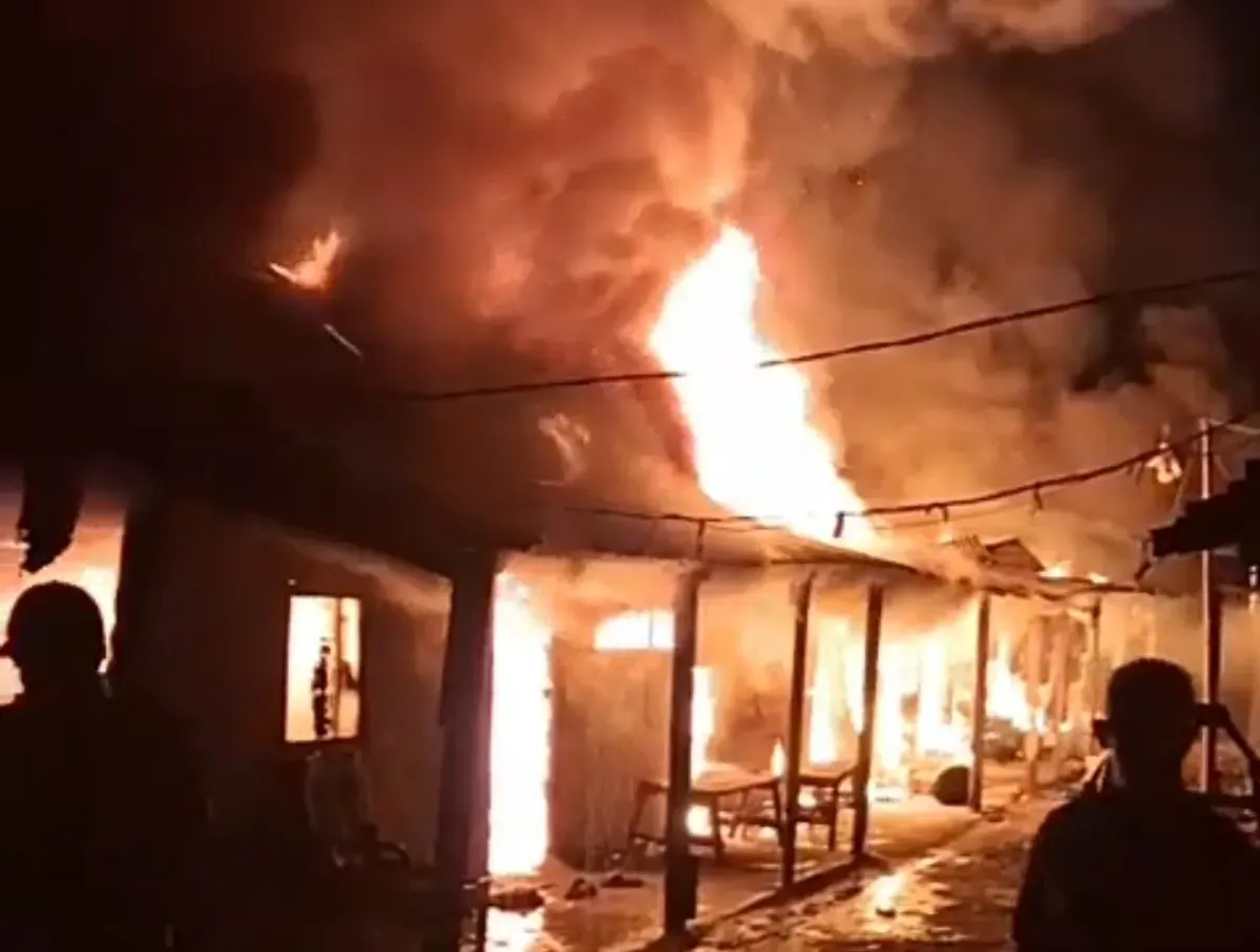 Situasi rumah tinggal usai kebakaran di Jalan Kayu Tinggi, RT 008 RW 005, Kelurahan Cakung Timur, Kecamatan Cakung, Jakarta Timur, Kamis, 4 Desember 2025. (Sumber: Istimewa)