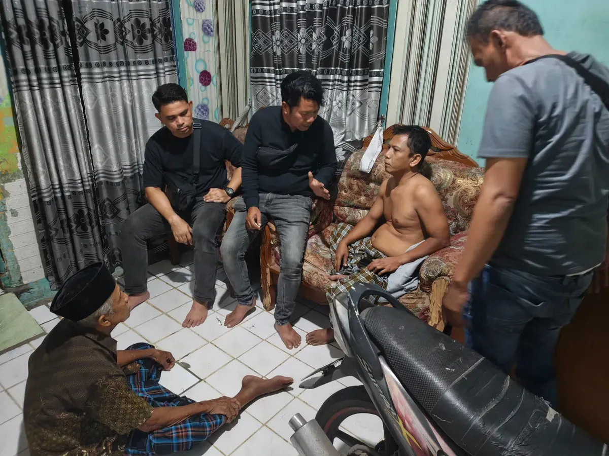 Tampang Ata Supriadi alias Surya 46 tahun, pelaku penipuan modus tawaran pekerjaan terhadap sejumlah orang di Cikarang Pusat, Kabupaten Bekasi. (Sumber: Istimewa)