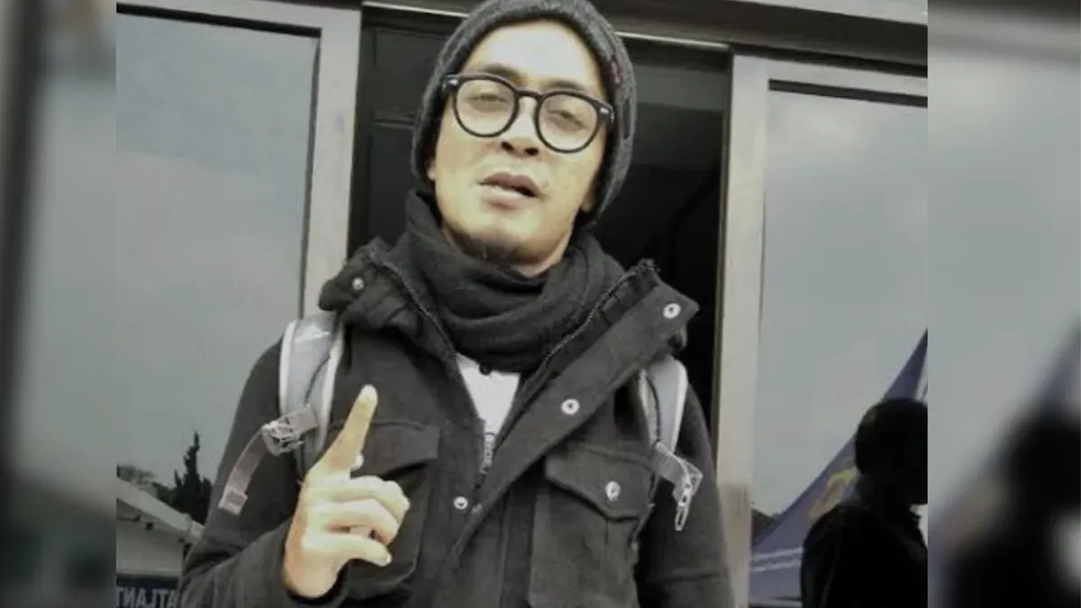 Kasus dugaan kekerasan dalam rumah tangga (KDRT) yang melibatkan pendakwah asal Bandung, Evie Effendi, menjadi sorotan publik sejak laporan dibuat oleh anak kandungnya. (Sumber: Instagram/@evieeffendi)