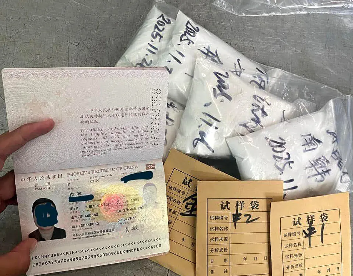 Barang bukti penyeludupan bahan mineral oleh WNA China di Bandara Khusus PT Indonesia Weda Bay Industrial Park (IWIP), Maluku Utara. (Sumber: Dok Kejagung)