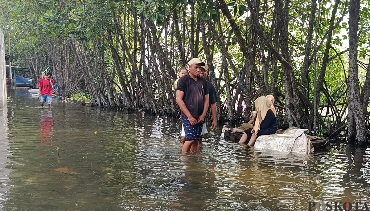 Lokasi Kampung Sembilangan, Desa Samudra Jaya, Kecamatan Tarumajaya, Kabupaten Bekasi yang terendam banjir Rob sejak Rabu, 3 Desember 2025. (Sumber: POSKOTA | Foto: Nurpini Aulia Rapika)