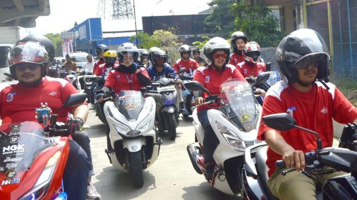 Kolaborasi Federal Oil dan SiTepat lewat Sowan Nyaman menghadirkan aktivitas riding. (Sumber: Dok. PT EMLI)