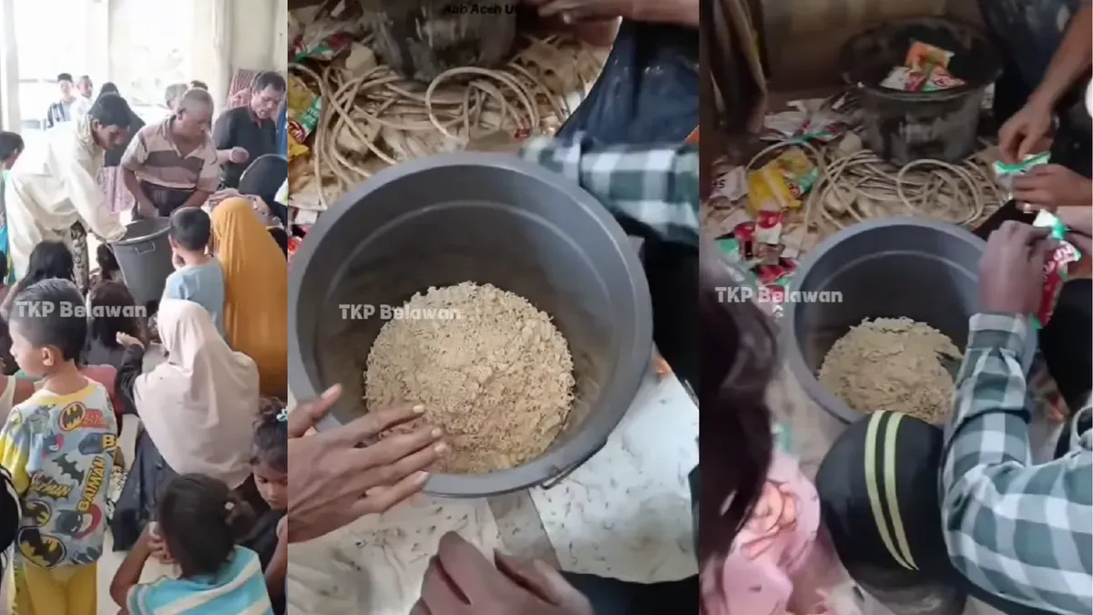 Momen ketika para pengungsi membuka mie mentah dan memasukannya kedalam baskom untuk dimakan. (Sumber: Instagram/@tkpbelawan)