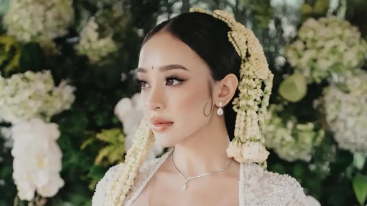 Pesona Amanda Zahra yang kembali menikah pada Minggu, 7 Desember 2025. (Sumber: Instagram/@amandazahra)