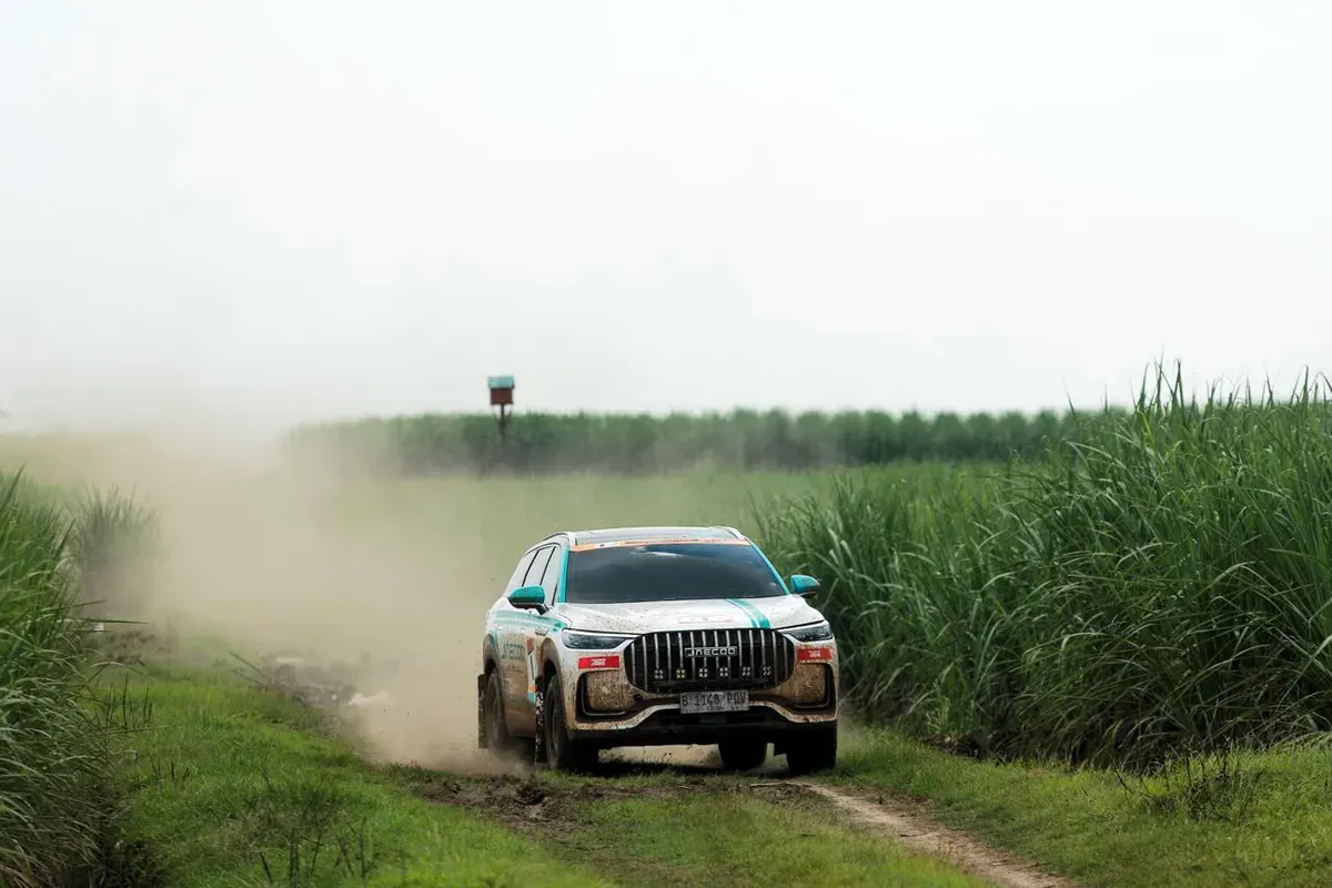 JAECOO J8 SHS ARDIS tampil memimpin IRRA 2025. (Sumber: Dok JAECOO)