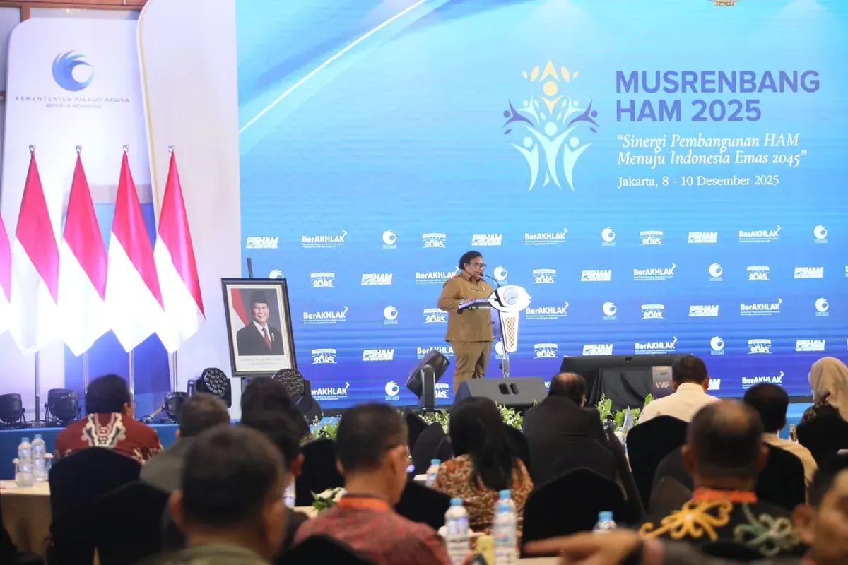 Wakil Menteri Dalam Negeri Ribka Haluk menyampaikan arahan dalam Musrenbang HAM 2025 bertema “Sinergi Pembangunan HAM Menuju Indonesia Emas 2045” di Jakarta, Senin, 8 Desember 2025. (Sumber: Puspen Kemendagri)