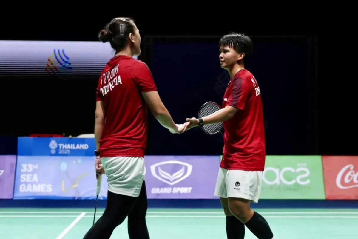 Pasangan Ana-Trias pada final badminton beregu putri SEA Games 2025. (Sumber: PBSI)